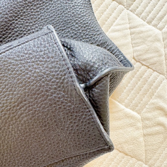 ETIENNE AIGNER BLACK LEATHER LARGE HOBO BAG - Picture 4 of 8